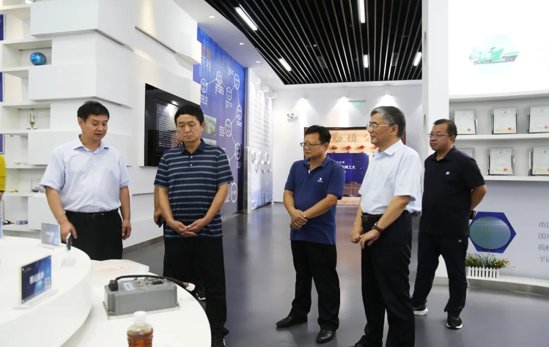 Ìï¿¡Ó¸±Êг¤Ò»ÐÐݰÁÙºÓ±±¹¤Òµ´óѧ¿¼²ì½»Á÷(ͼ2) Ìï¿¡Ó¸±Êг¤Ò»ÐÐݰÁÙºÓ±±¹¤Òµ´óѧ¿¼²ì½»Á÷(ͼ2)