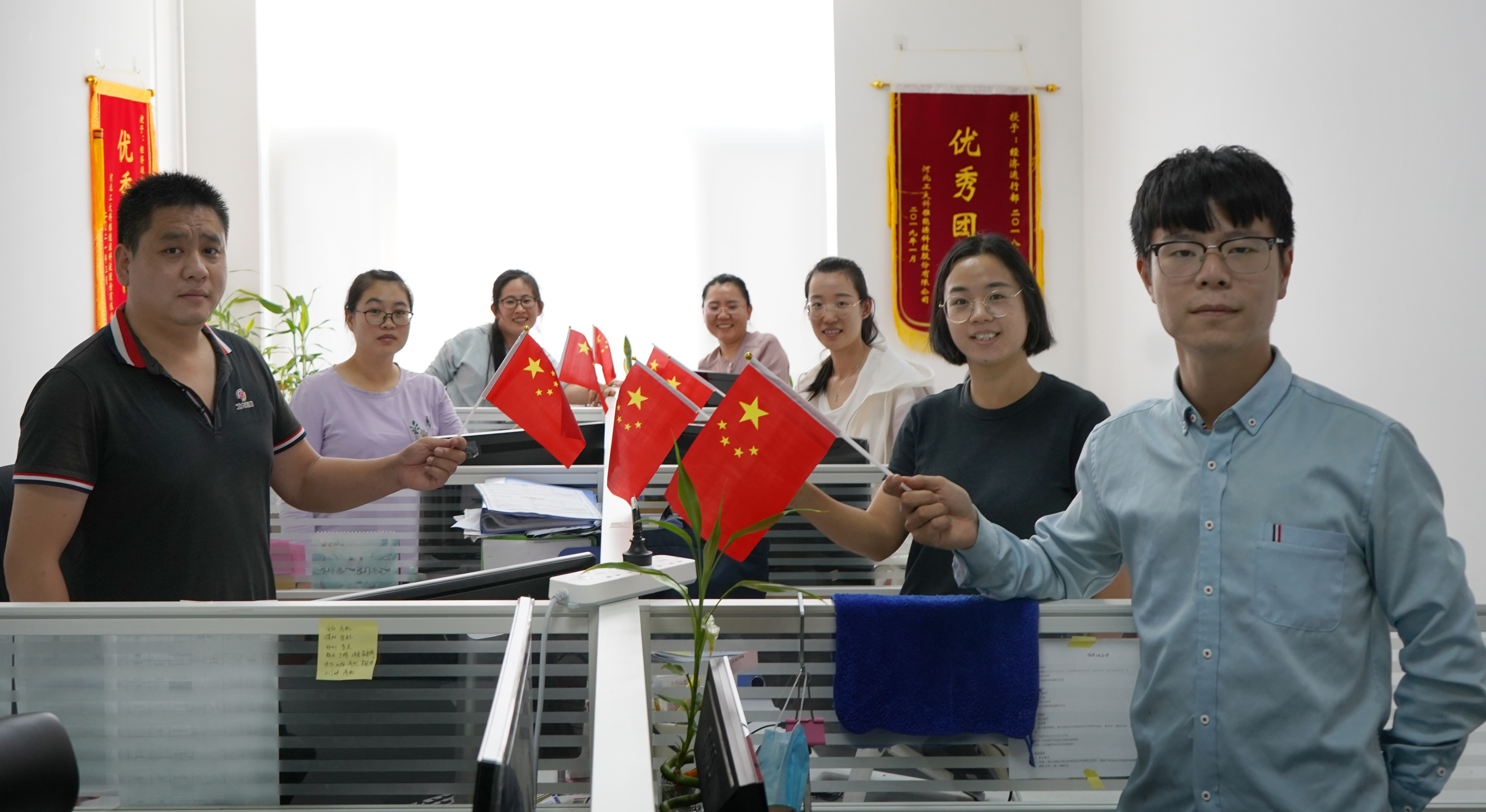 ÎҺ͹úÆìºÏ¸öÓ°ØÀ´×Կʱ¹Ù·½ÓéÀÖÈ˵ÄÅú×¢(ͼ6) ÎҺ͹úÆìºÏ¸öÓ°ØÀ´×Կʱ¹Ù·½ÓéÀÖÈ˵ÄÅú×¢(ͼ6)