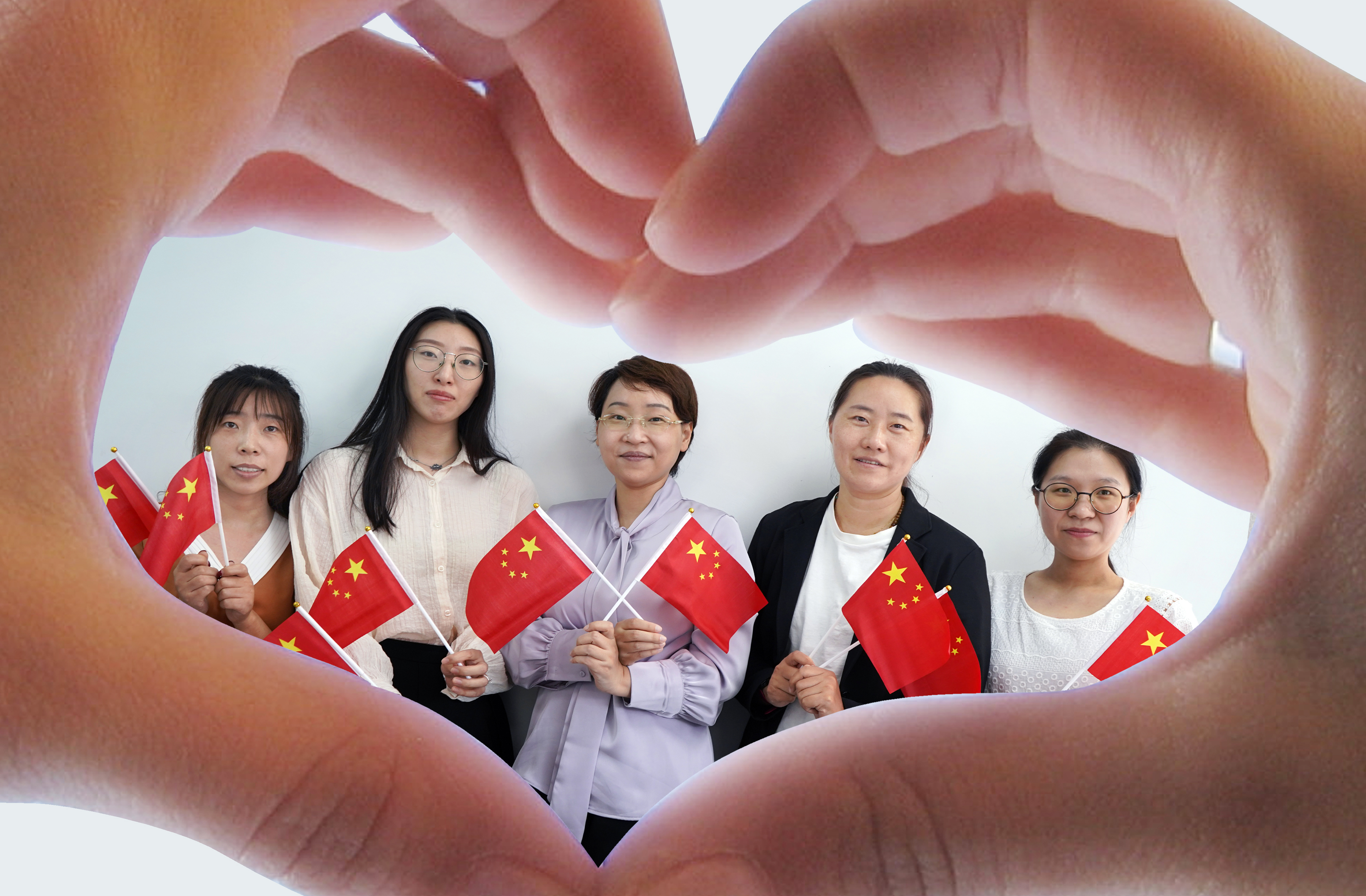 ÎҺ͹úÆìºÏ¸öÓ°ØÀ´×Կʱ¹Ù·½ÓéÀÖÈ˵ÄÅú×¢(ͼ9) ÎҺ͹úÆìºÏ¸öÓ°ØÀ´×Կʱ¹Ù·½ÓéÀÖÈ˵ÄÅú×¢(ͼ9)